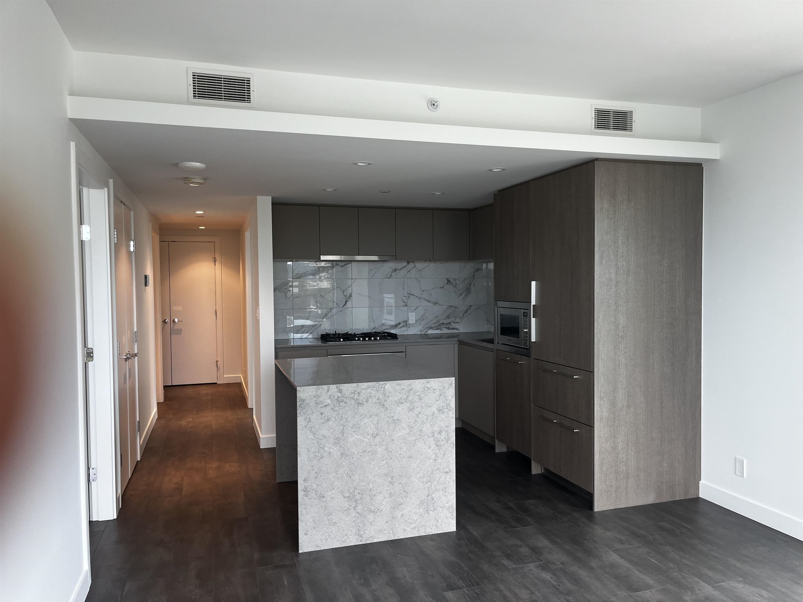 803-1500 Fern Street, North Vancouver, BC, V7J 1H6