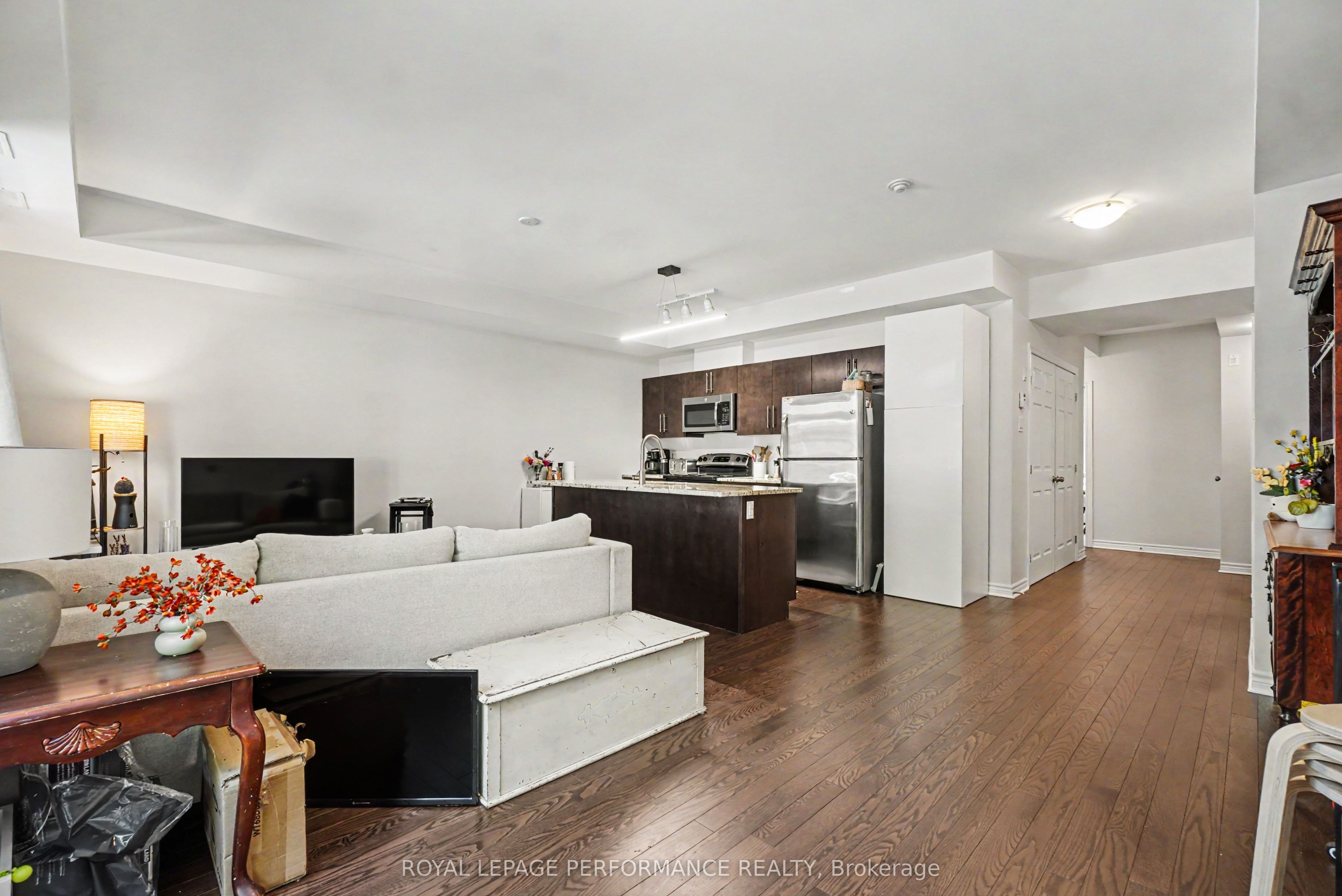 Additional image 6 of D-326 Everest Private, Ottawa, ON, K1G 4E3