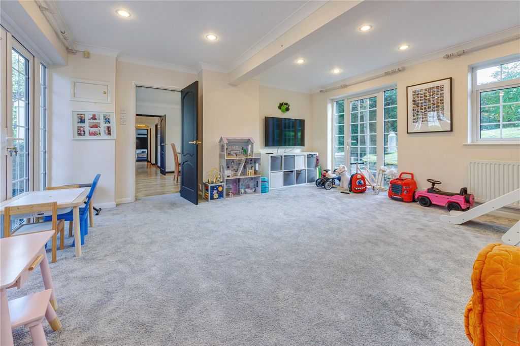Additional image 7 of 5 bed detached house for saleLoom Lane, Radlett, Hertfordshire WD7