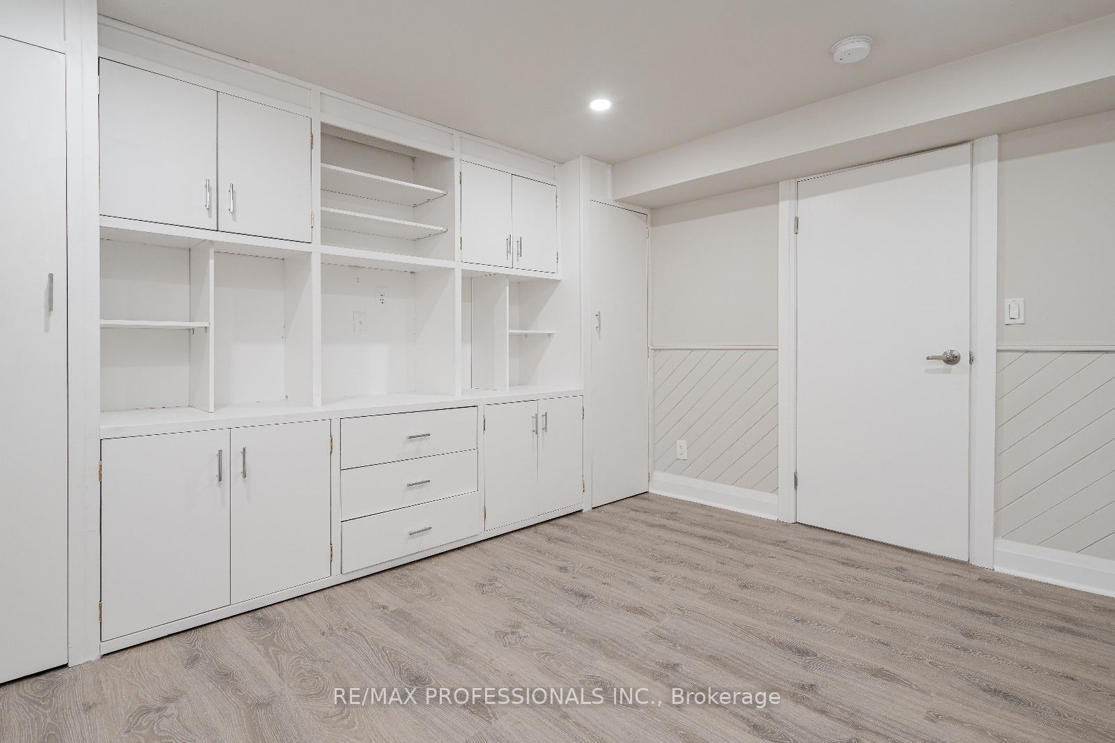 Additional image 5 of 364 Rathburn Road, Toronto, ON, M9B 2M1