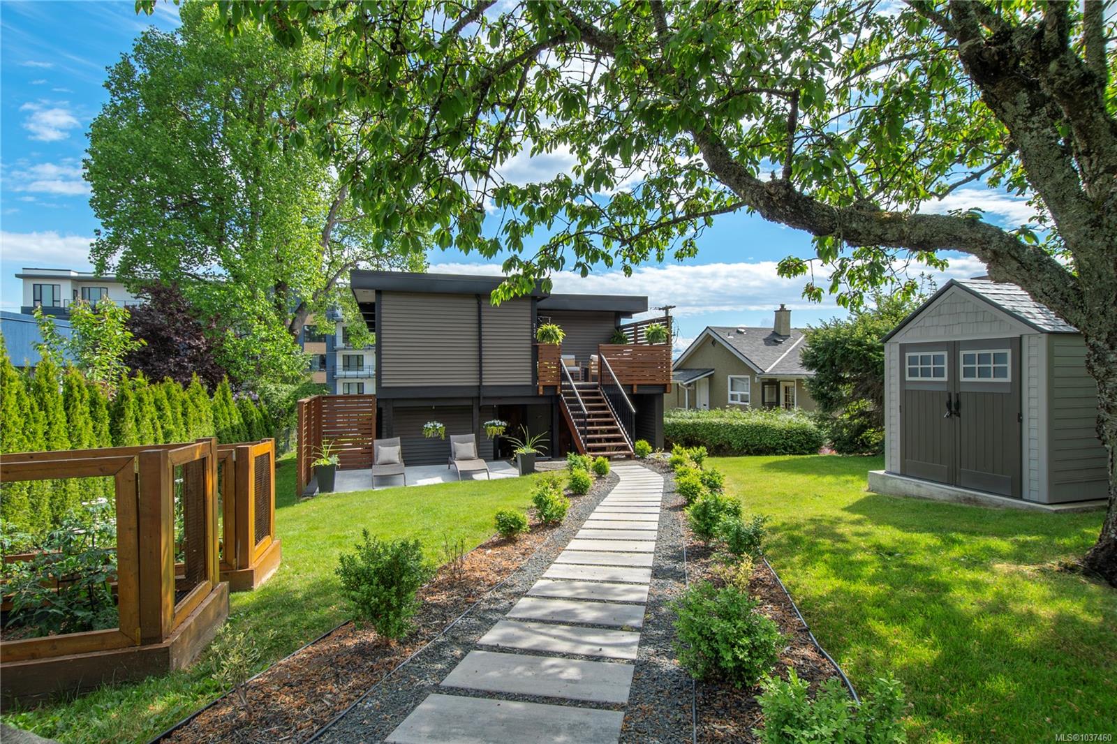 734 Birch Street, Campbell River, BC, V9W 2T4 photo 2