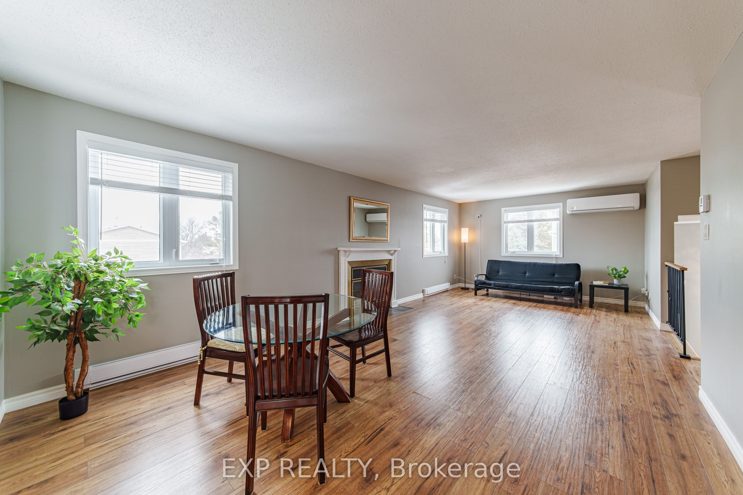 10 Castlegreen Private, Ottawa, ON, K1T 3N2 photo 3