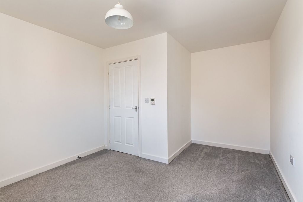 Additional image 7 of 2 bed flat for saleBaird Way, Minster On Sea, Sheerness ME12