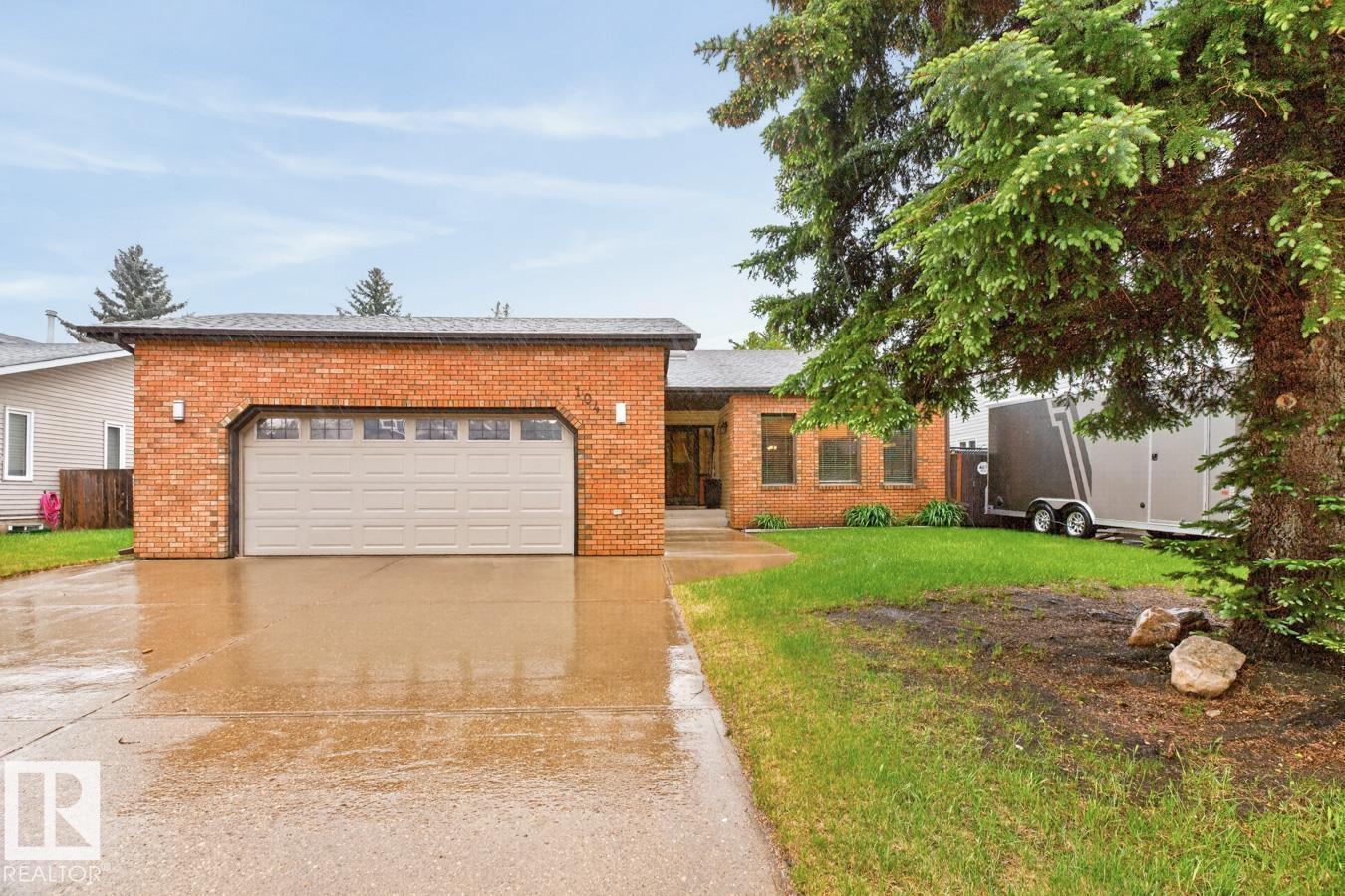 104 Waygood Road NW, Edmonton, AB, T5T5M2