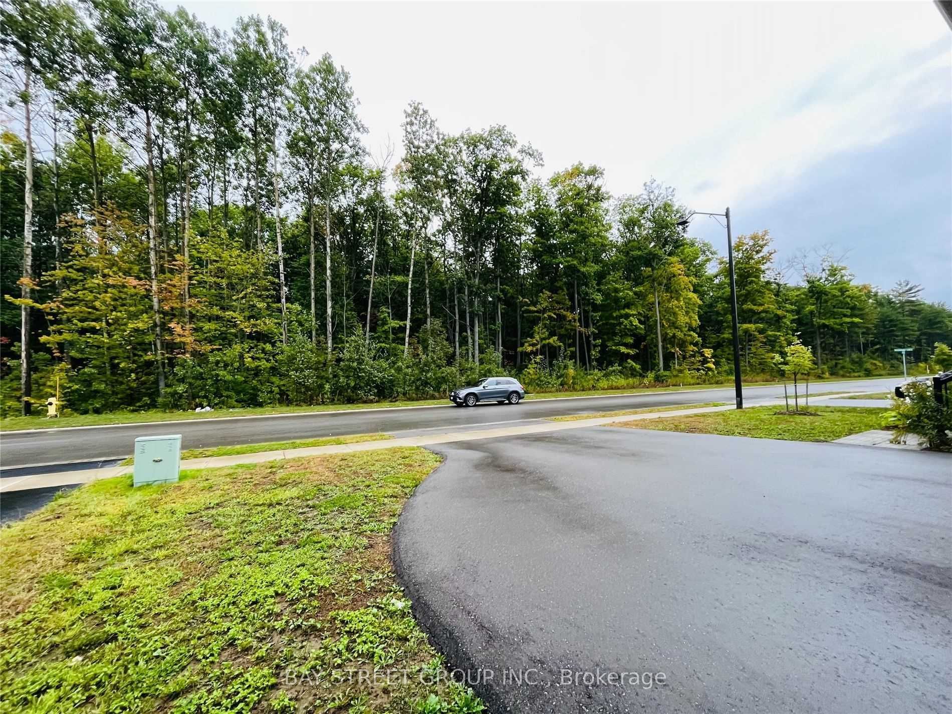 25 Mcisaac Drive, Springwater, ON, L9X 2A2 photo 2