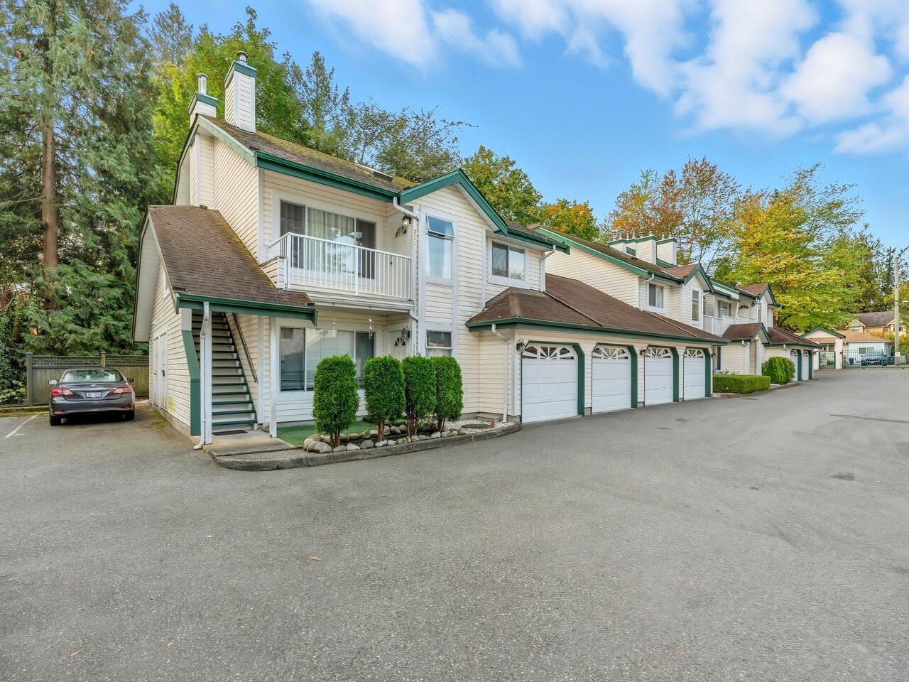 210-10308 155a Street, Surrey, BC, V3R 4K5