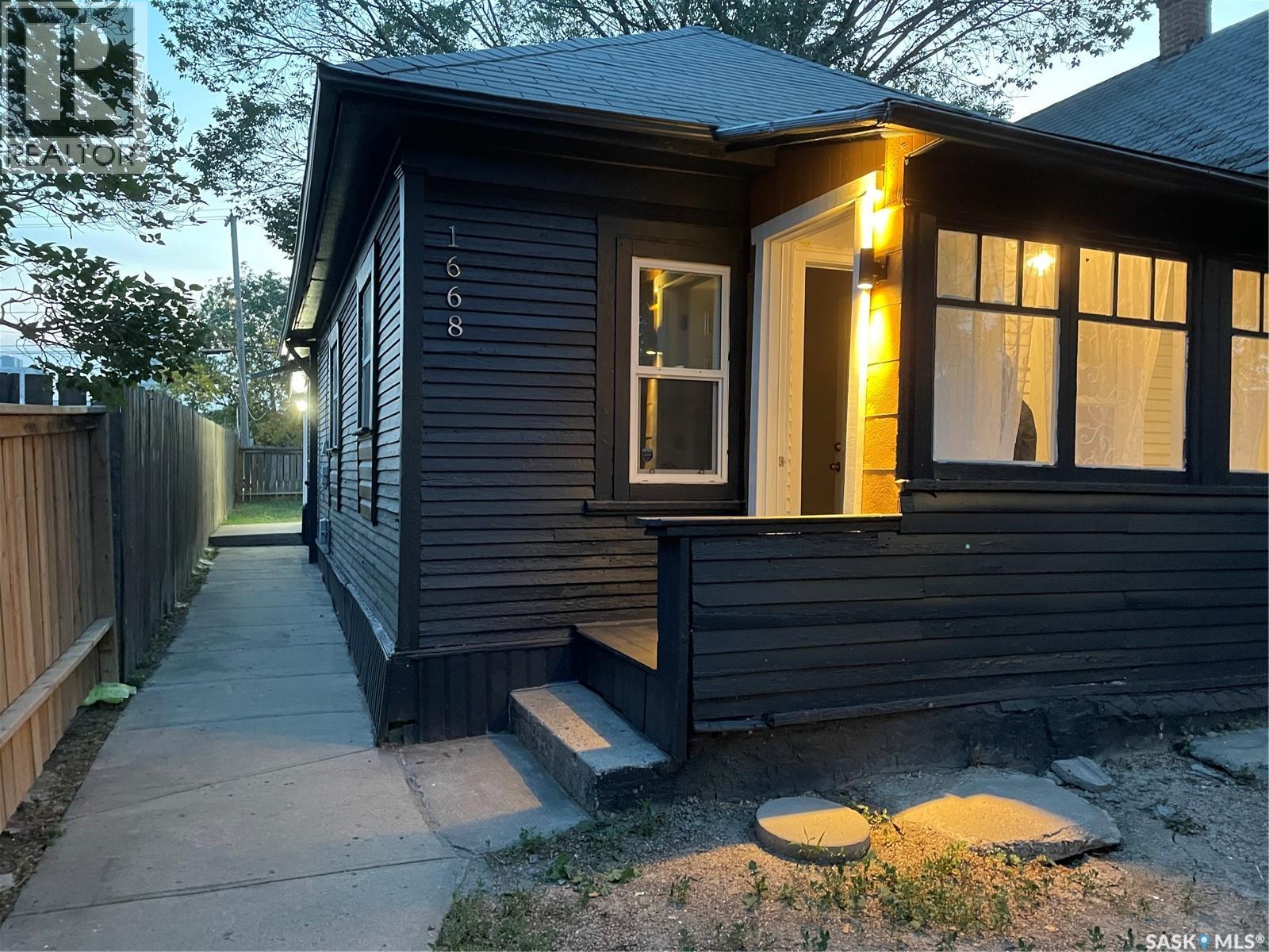 1668 Ottawa Street, Regina, SK, S4P1N9