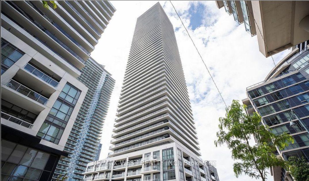 404-70 Annie Craig Drive, Toronto, ON, M8V 0G2