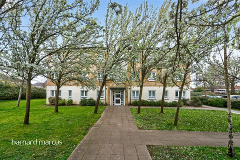 Elvedon Road, Feltham TW13