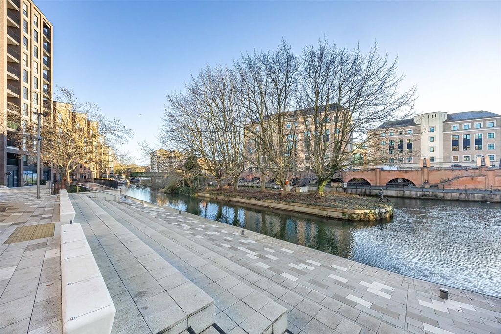 Additional image 16 of 2 bed flat for salePalmer Street, Reading RG1