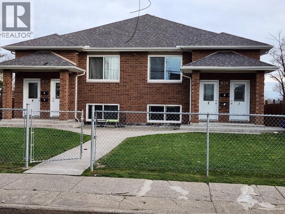 4-839 Assumption , Windsor, ON, N9A3B9