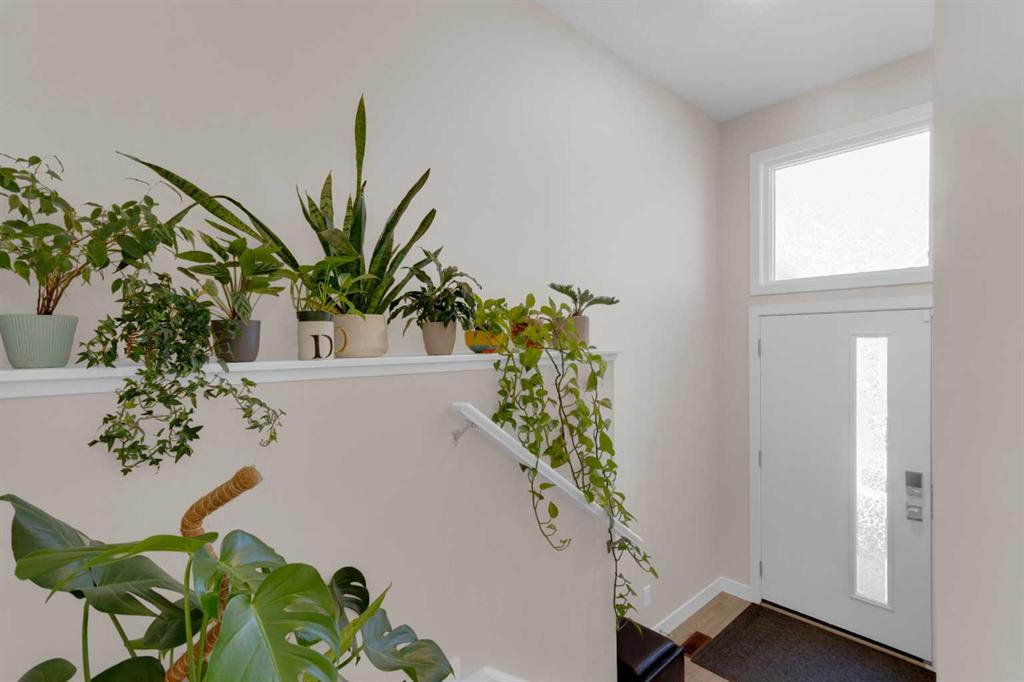 49 Heirloom Crescent SE, Calgary, AB, T3S0H1 photo 4