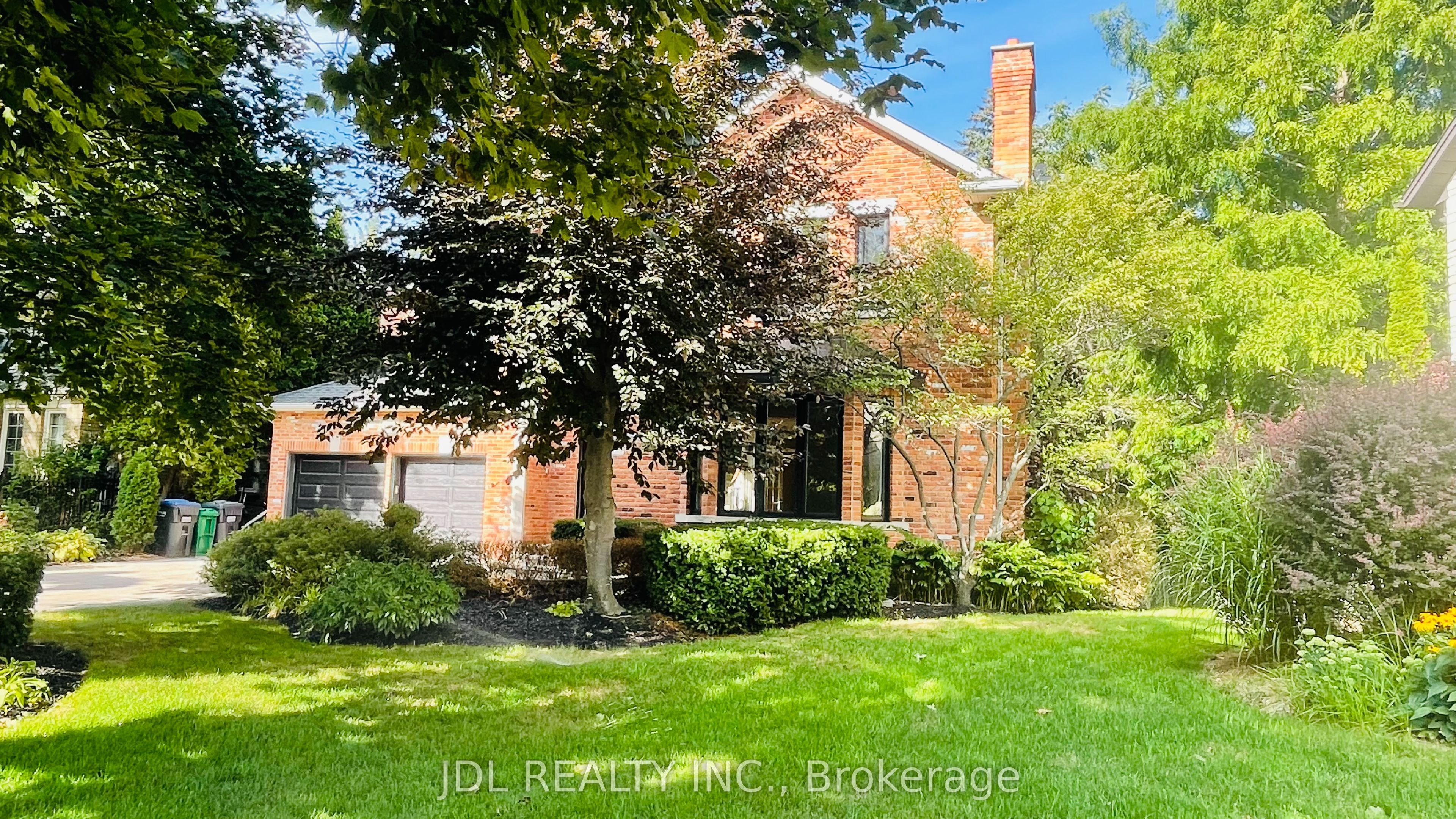 1283 Lindburgh Court, Mississauga, ON, L5H 4J2