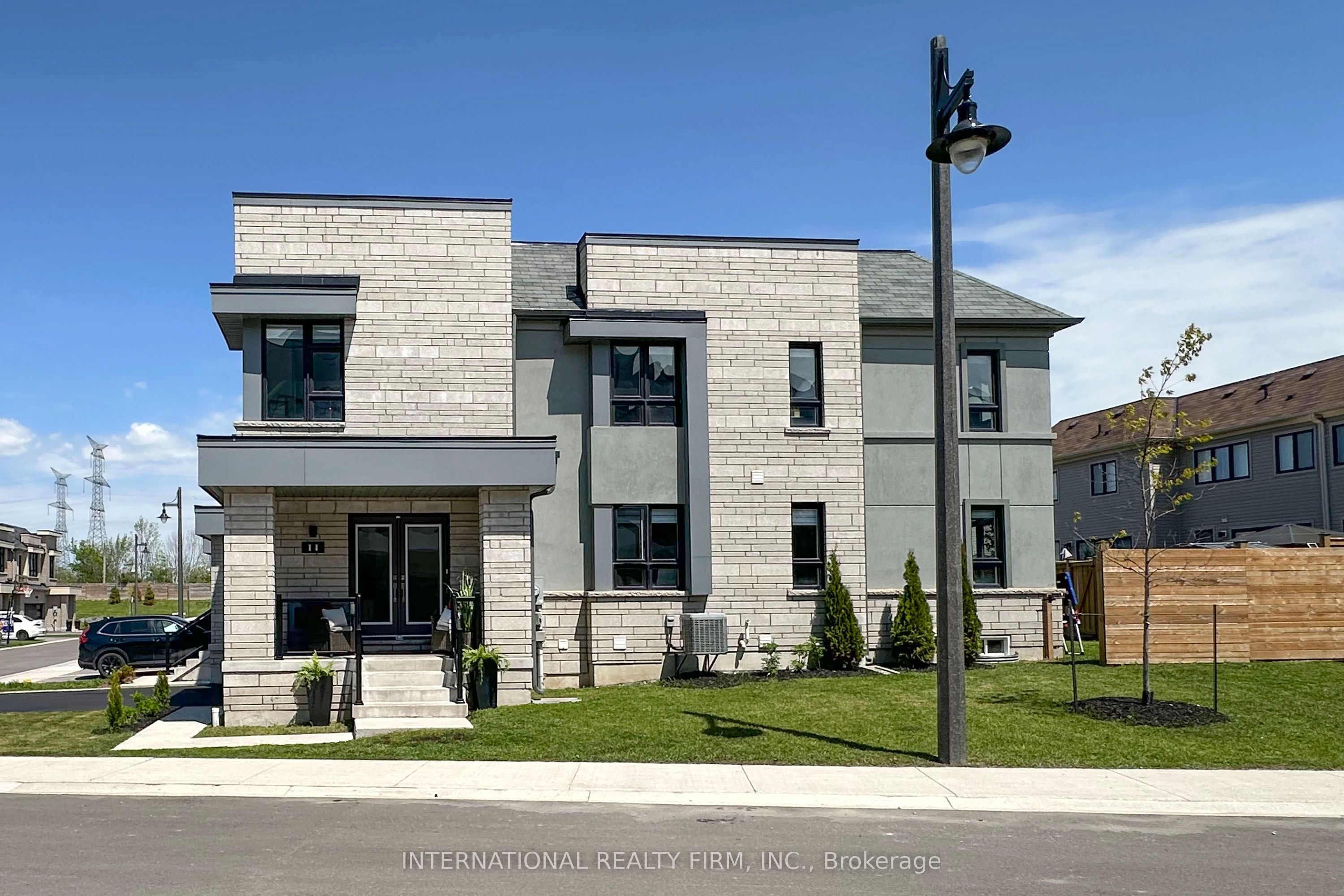 33-11 Caspian Square, Clarington, ON, L1C 7G3 photo 4