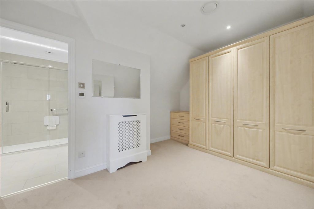Additional image 13 of 2 bed flat for saleGills Hill, Radlett WD7
