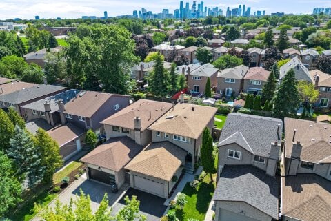 Additional image 7 of 4260 Shelby Crescent, Mississauga, ON, L4W 3N5