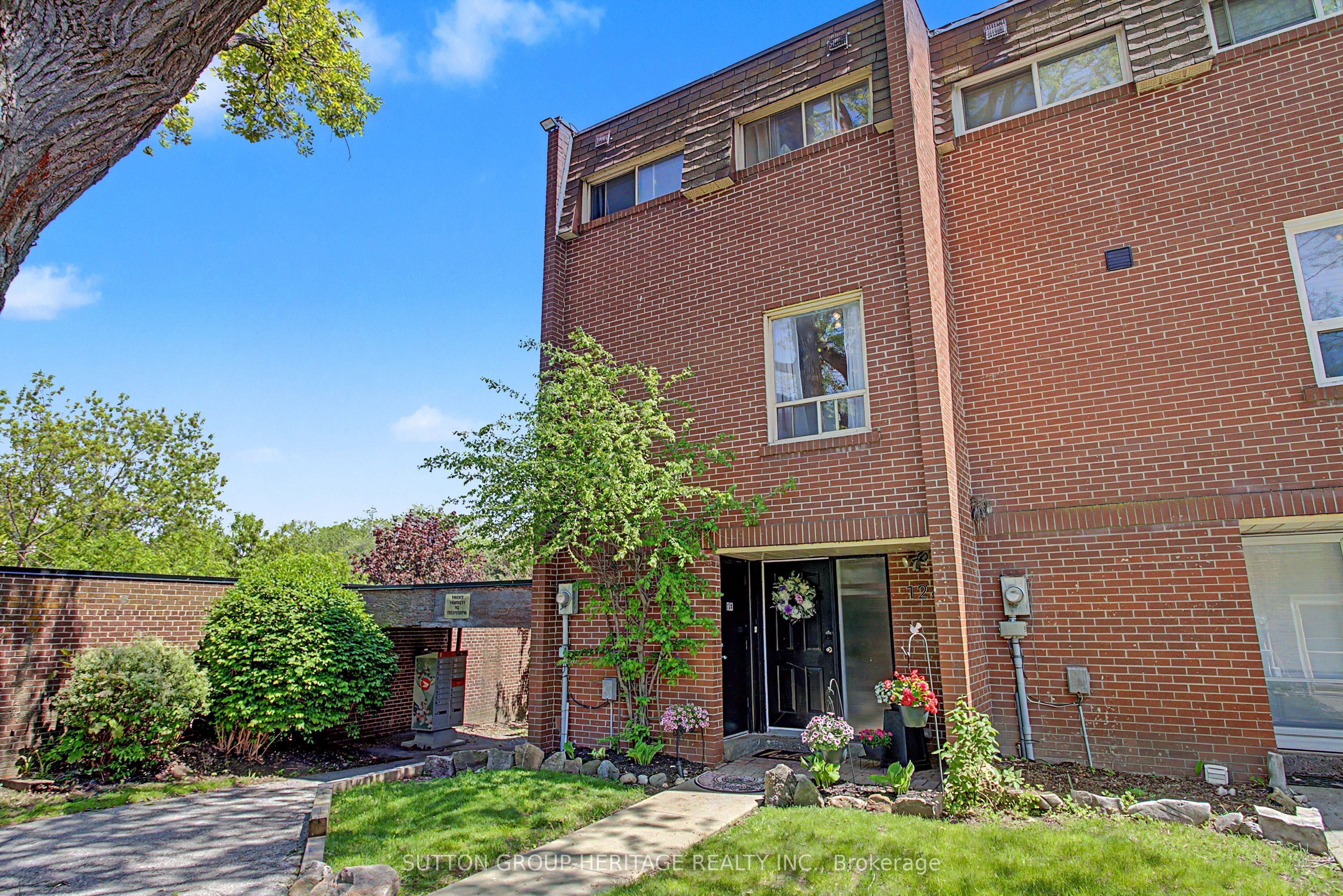 16-124 Wales Avenue, Markham, ON, L3P 3K2