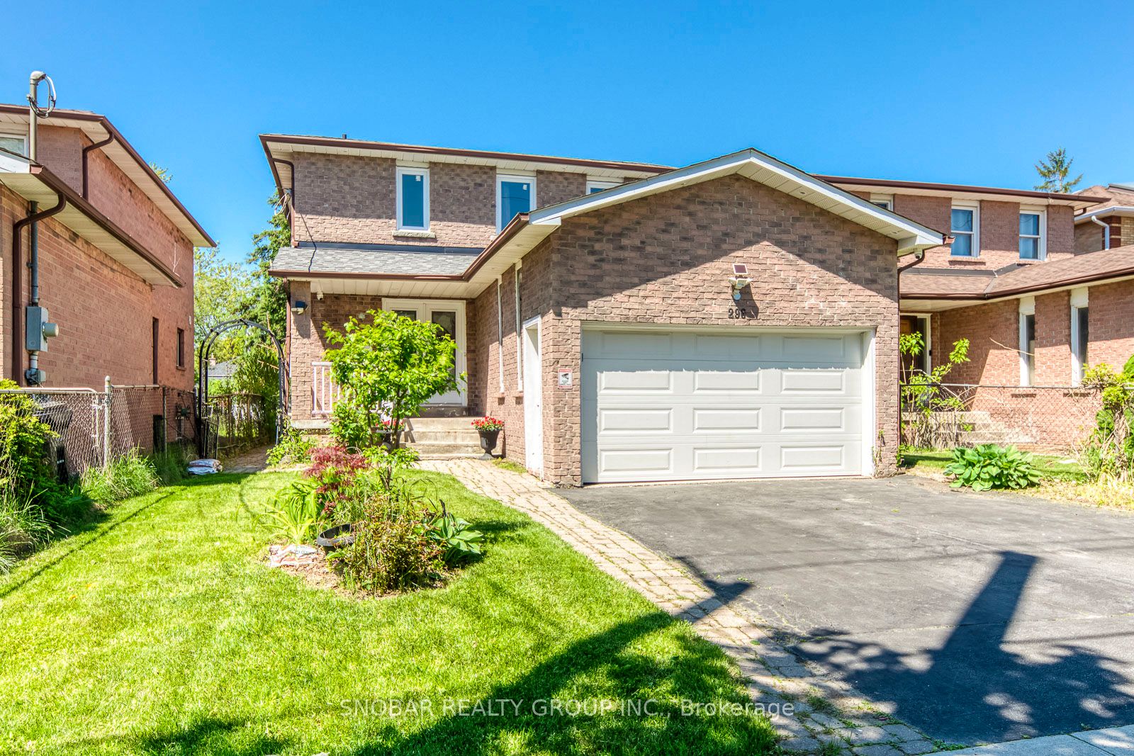 296 Rimilton Avenue, Toronto, ON, M8W 4X6