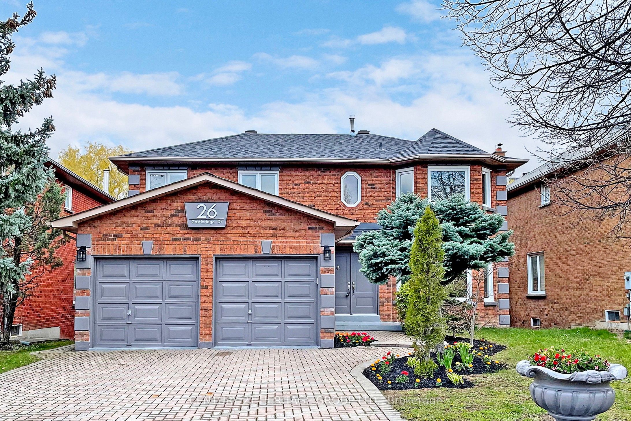26 Castleridge Drive, Richmond Hill, ON, L4B 1N9