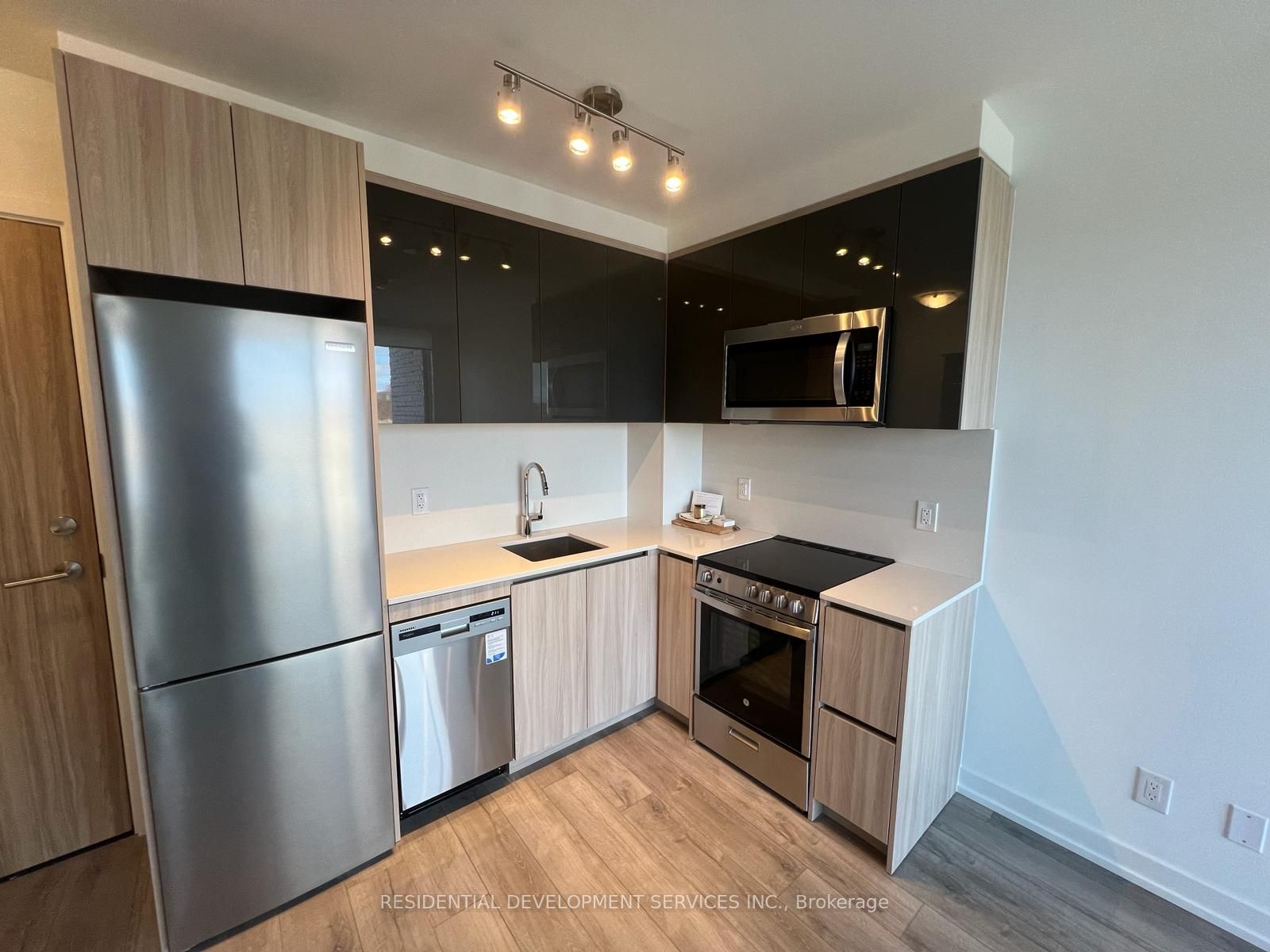 Additional image 3 of 616-3100 Keele Street, Toronto, ON, M3M 0E1