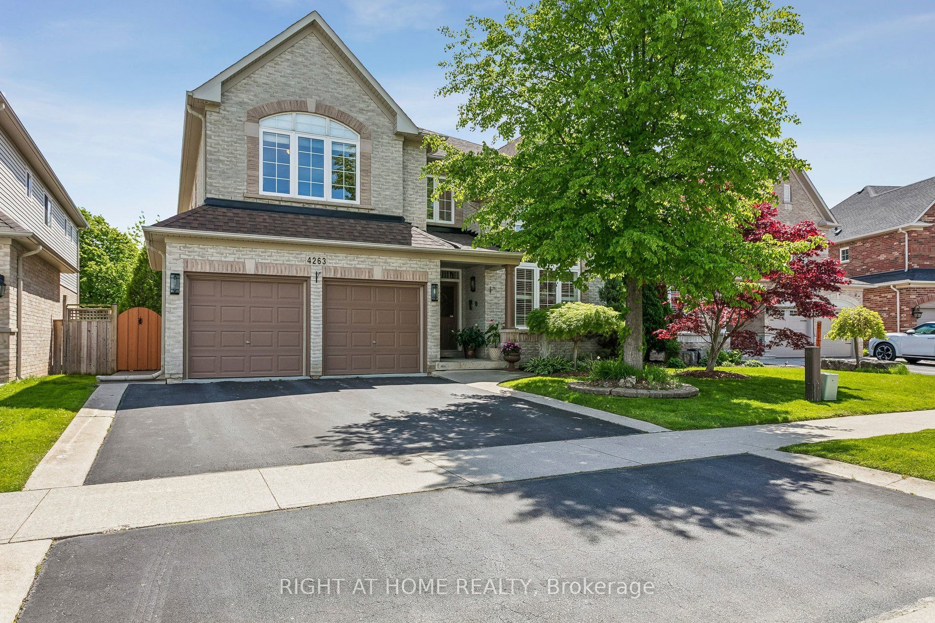 4263 Couples Crescent, Burlington, ON, L7M 4Z2