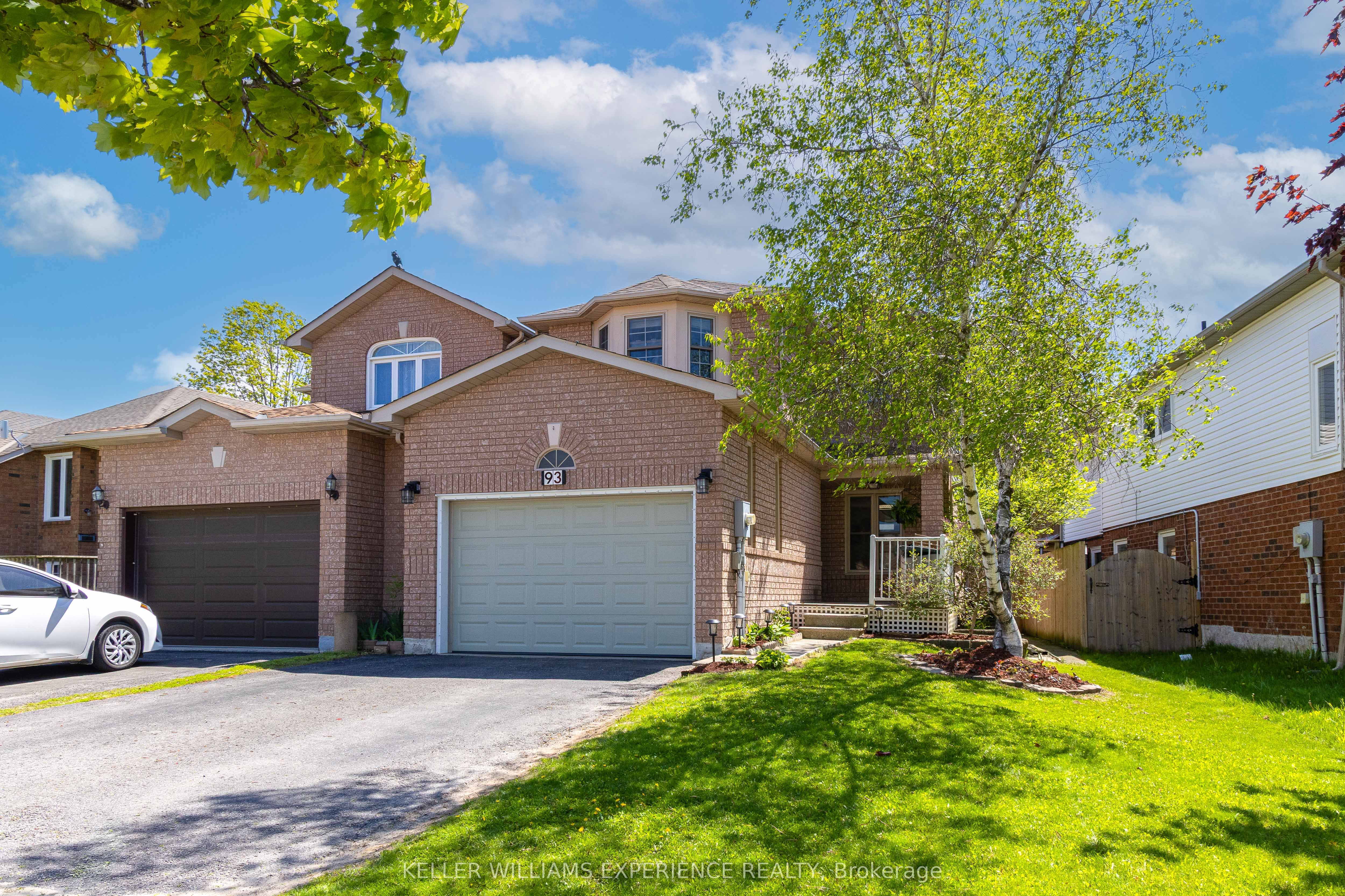 93 Athabaska Road, Barrie, ON, L4N 8E9 photo 2