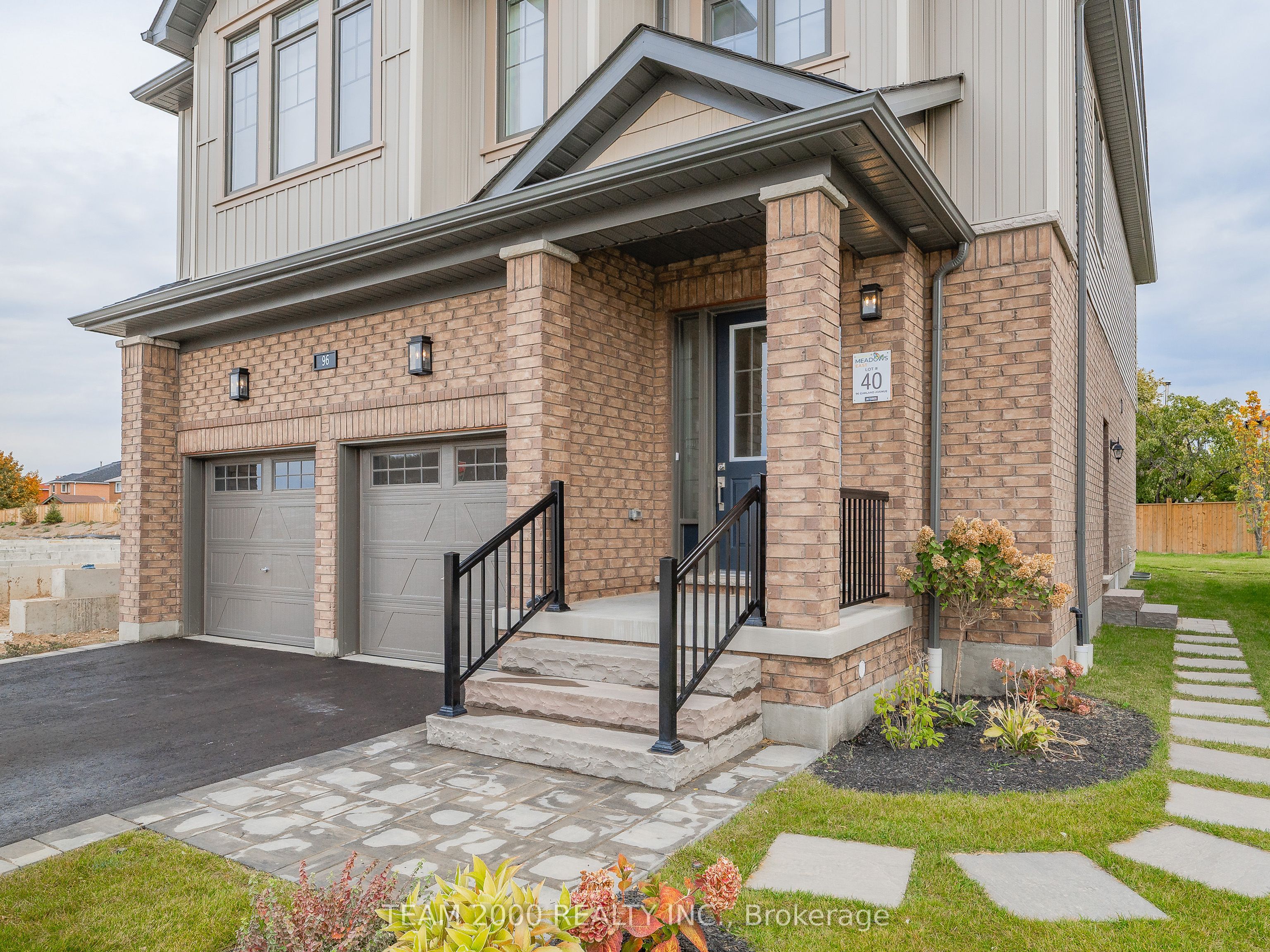 96 Garland Avenue, Cambridge, ON, N1T 0E7 photo 2