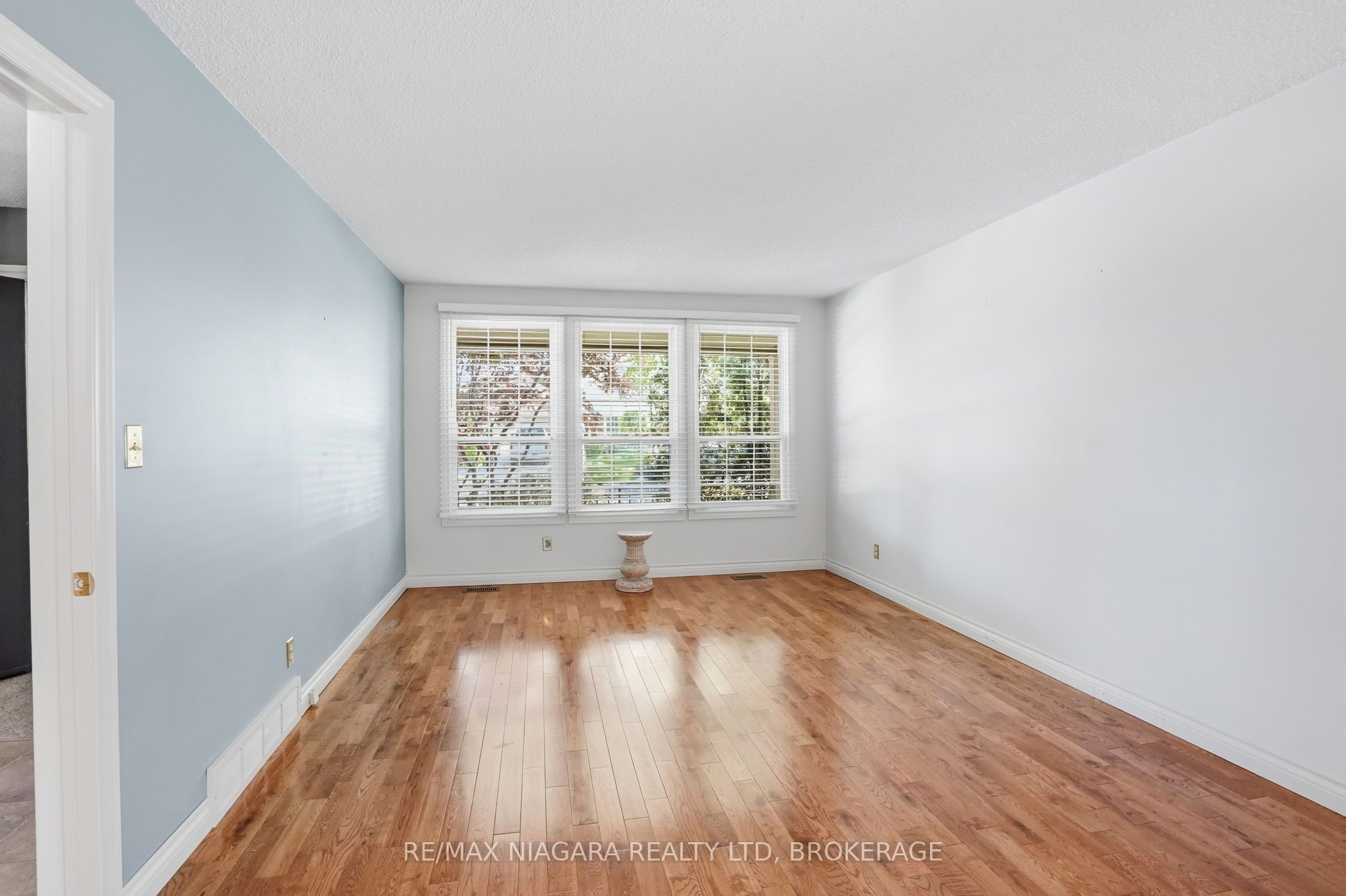 65 October Drive, St. Catharines, ON, L2N 6J4 photo 5