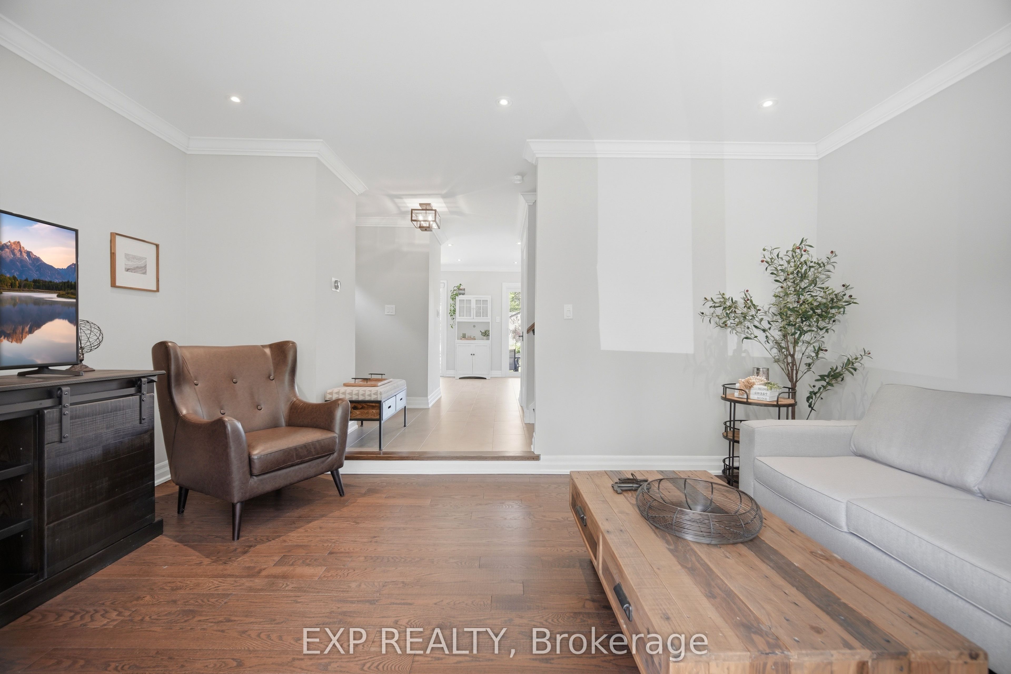 Additional image 5 of 678 Green Meadow Crescent, Mississauga, ON, L5A 2V2
