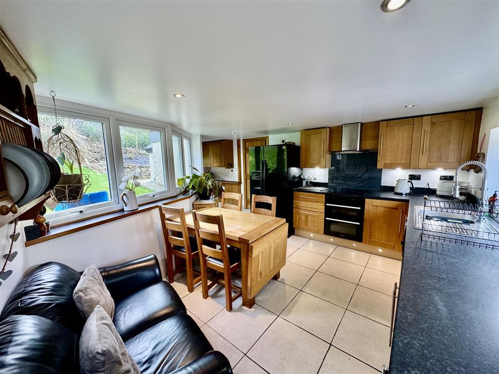 Additional image 4 of 4 bed detached house for saleCaernarfon Road, Pwllheli LL53