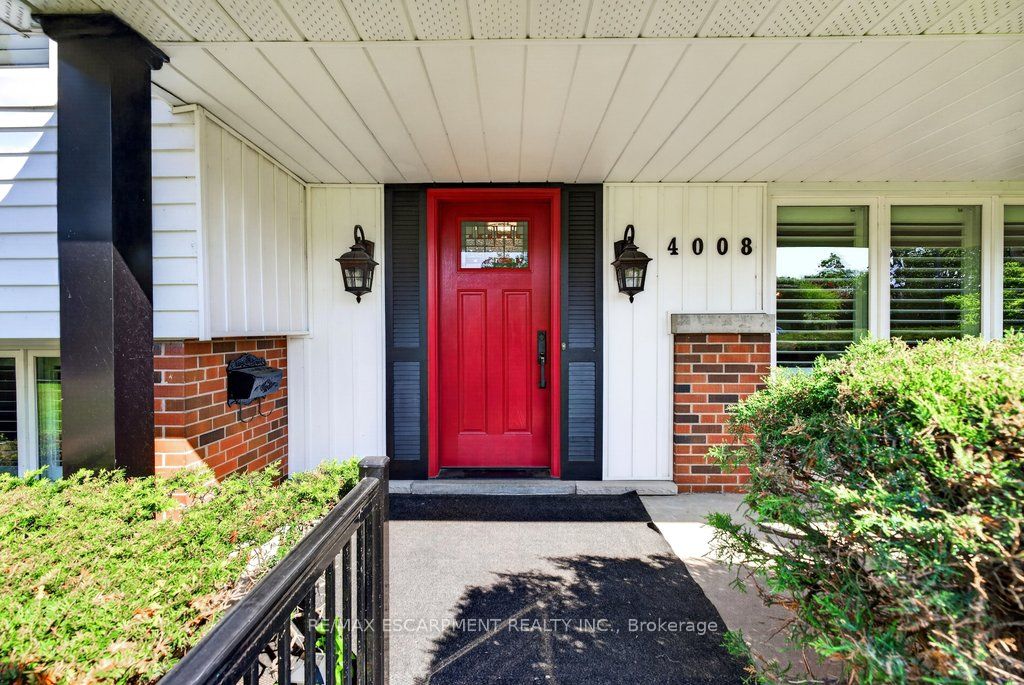 4008 Apple Valley Lane, Burlington, ON, L7L 1E7 photo 4