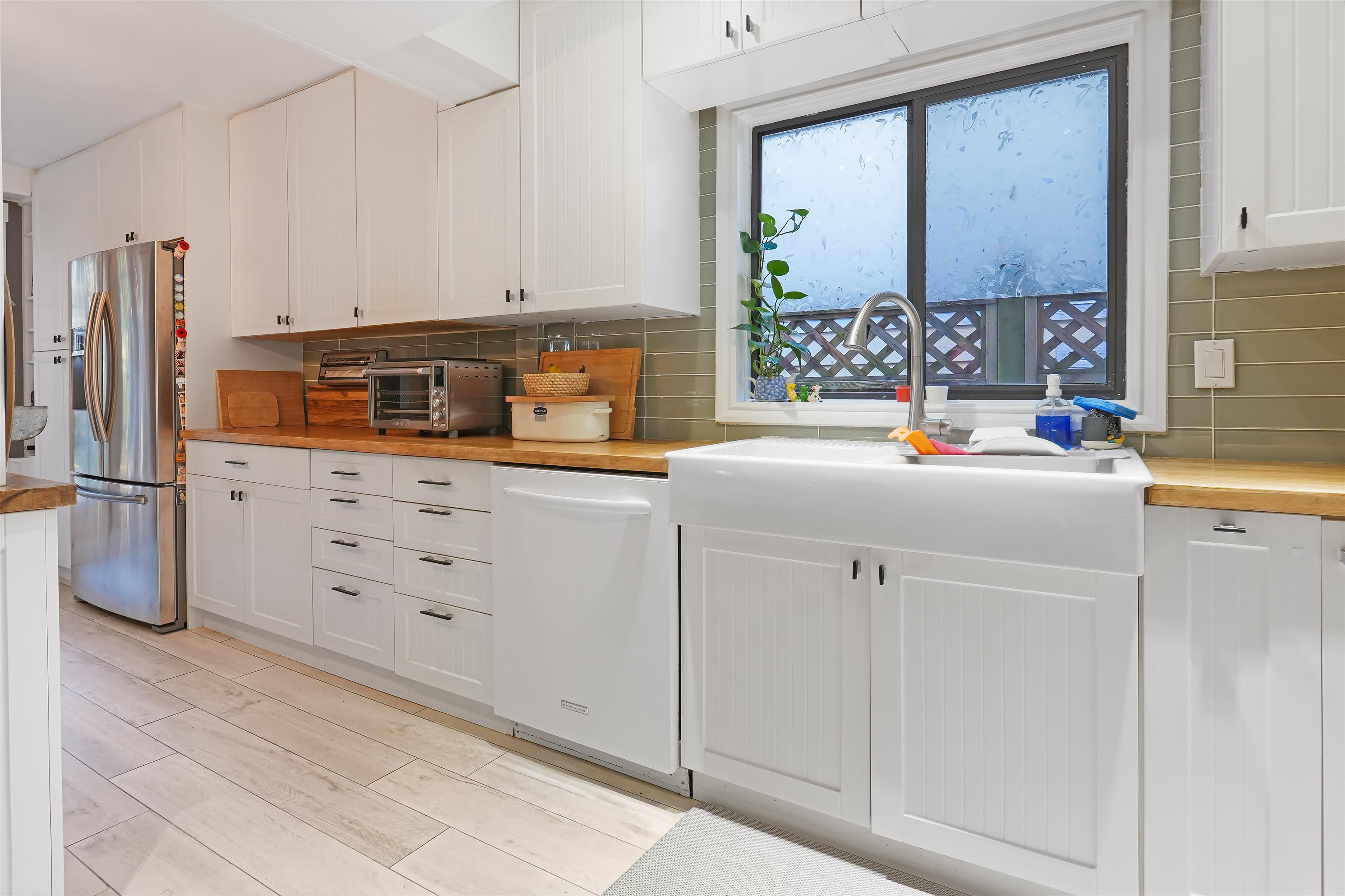 4990 Capilano Road, North Vancouver, BC, V7R 4K6 photo 5