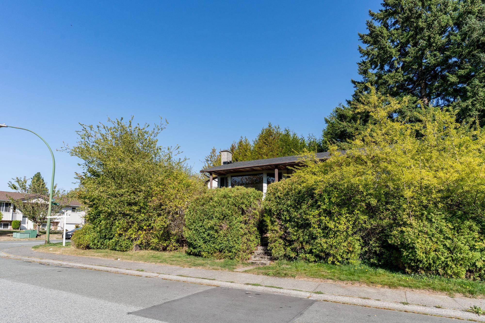 7946 116a Street, Delta, BC, V4C 5Y4 photo 2