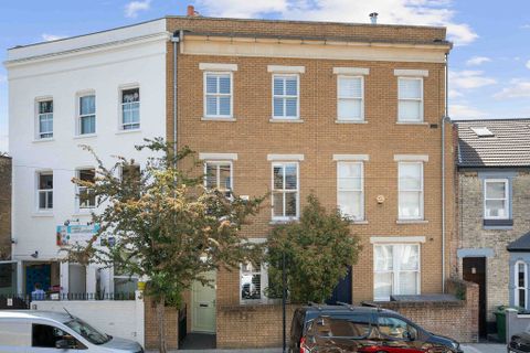 Gayford Road, London W12