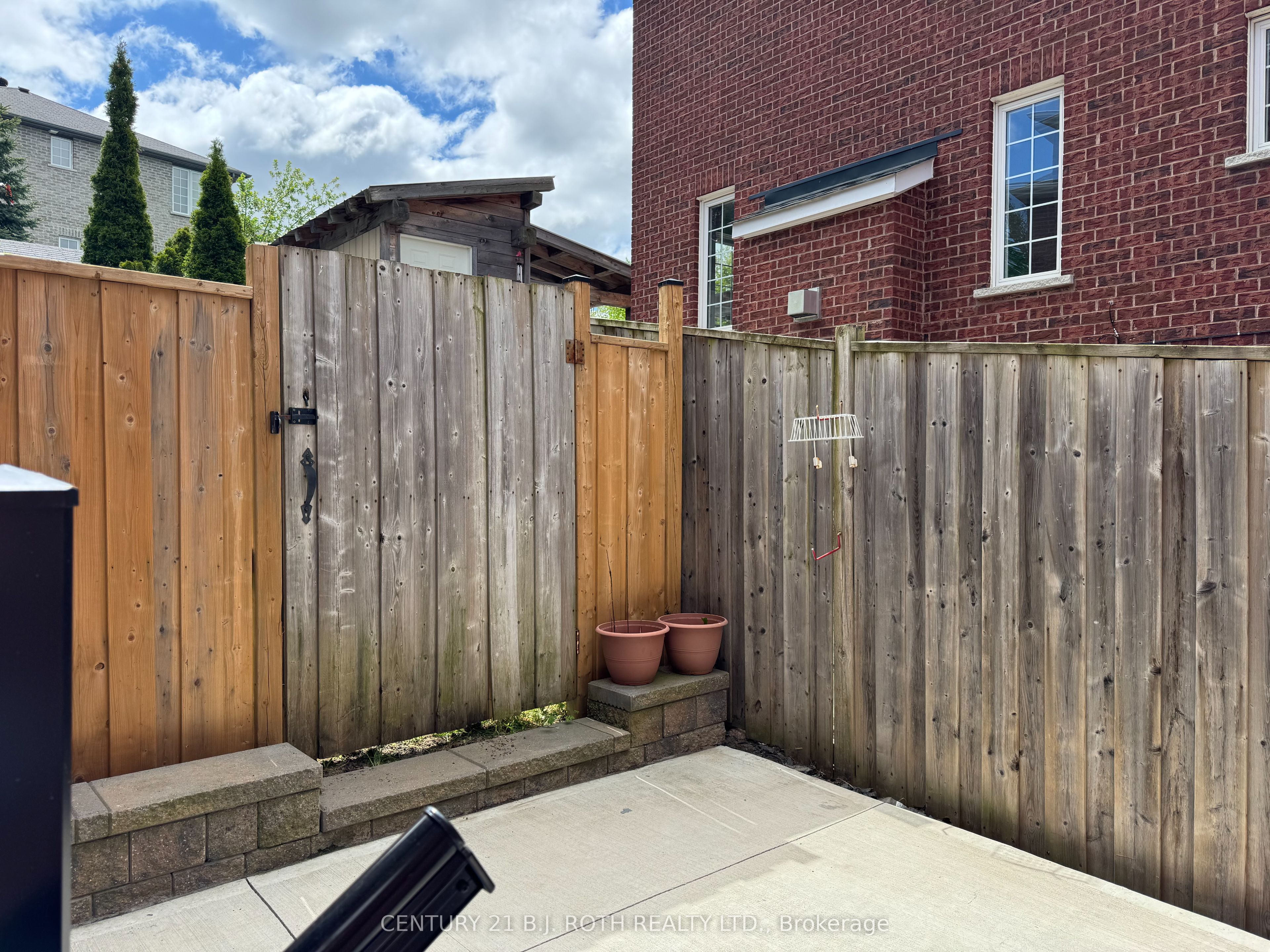 BSMT-4 Pinecliff Crescent, Barrie, ON, L4N 5V3 photo 2