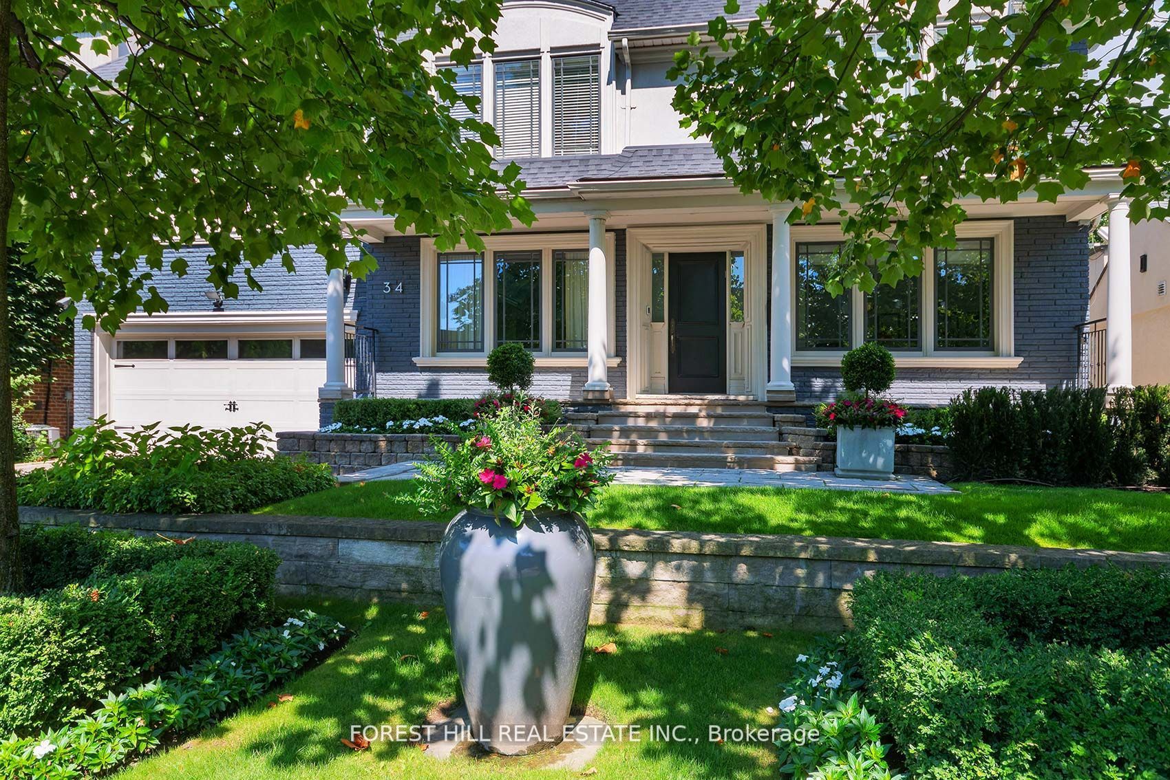 34 Forest Ridge Drive, Toronto, ON, M6B 1H3 photo 2