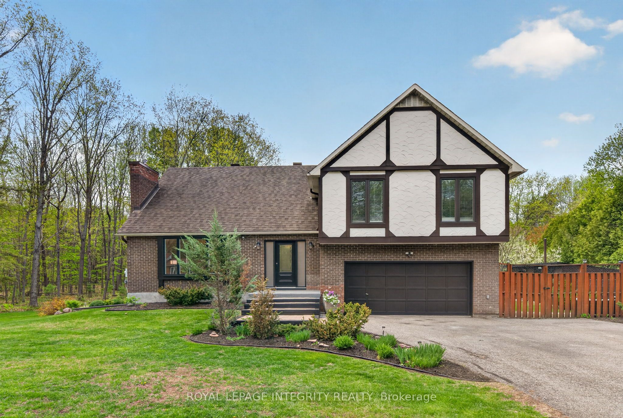 285 Fireside Drive, Ottawa, ON, K0A 3M0
