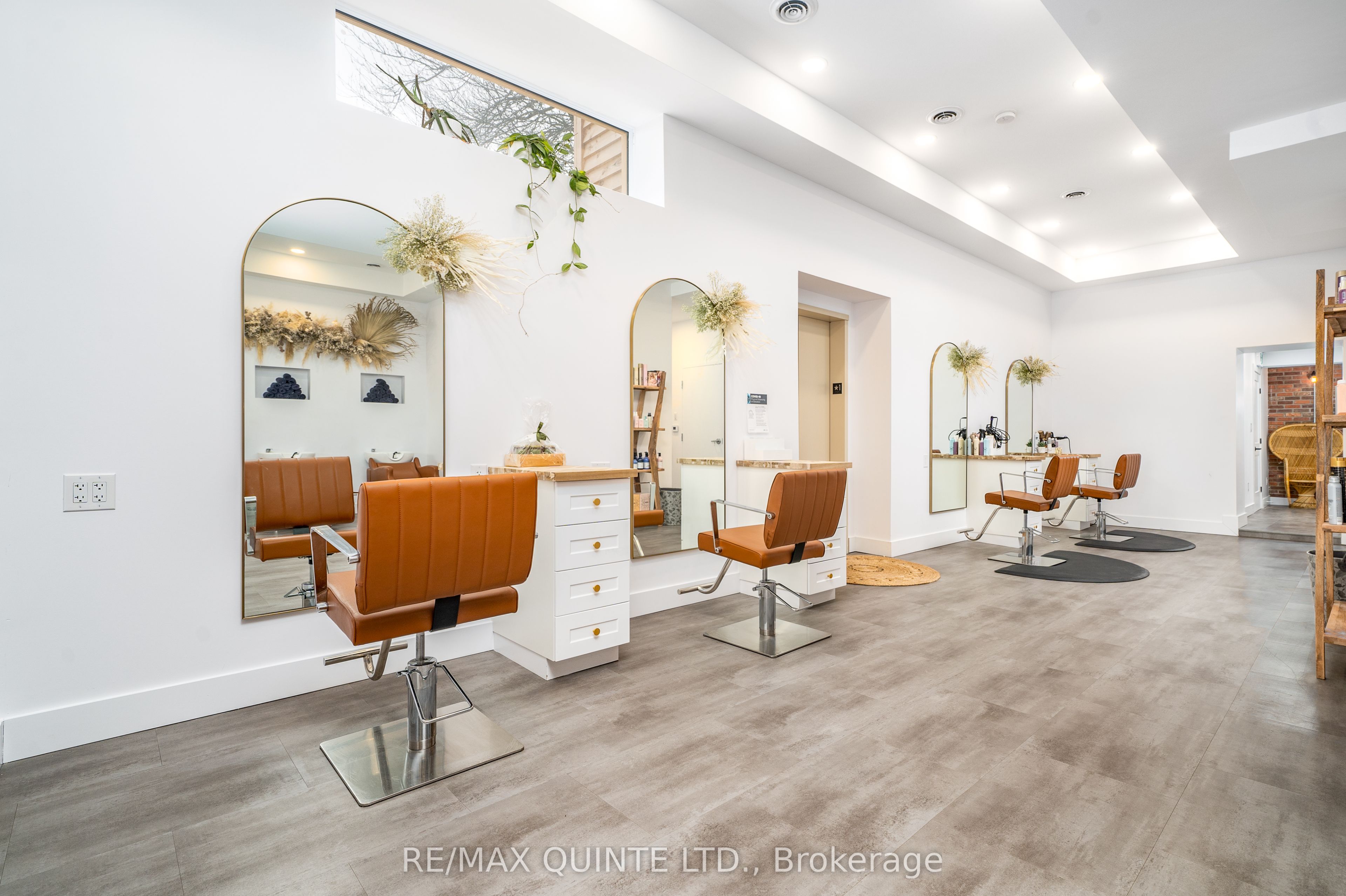 112 Front Street, Belleville, ON, K8N 2Y7
