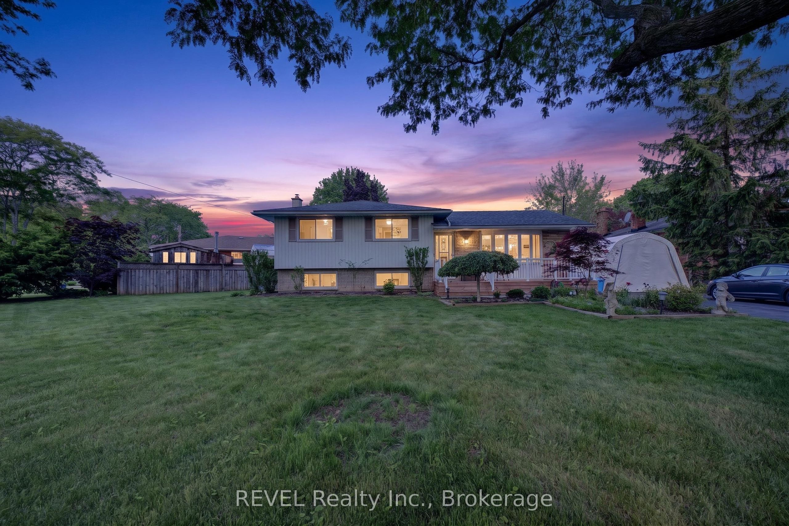 9 Rexleigh Crescent, St. Catharines, ON, L2N 3X7 photo 2