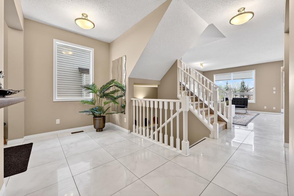 71 Walden Manor SE, Calgary, AB, T2X 0N1 photo 5