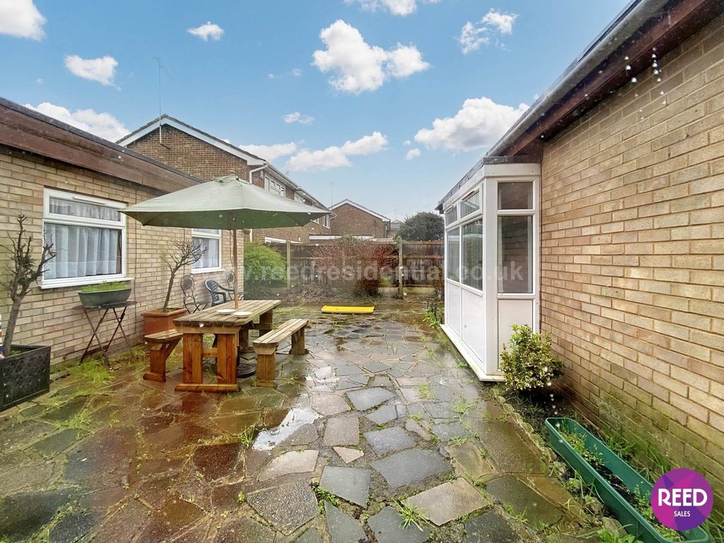 Additional image 4 of 10 bed detached house for saleDorset Gardens, Rochford SS4