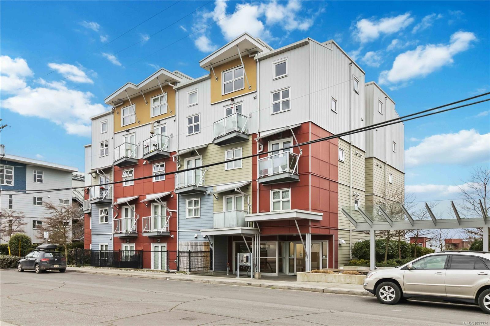 304-787 Tyee Road, Victoria, BC, V9A 7R5