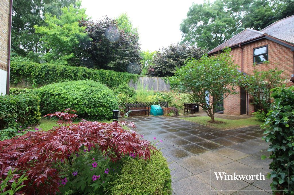 Additional image 11 of 1 bed flat for saleWatling Street, Radlett, Hertfordshire WD7