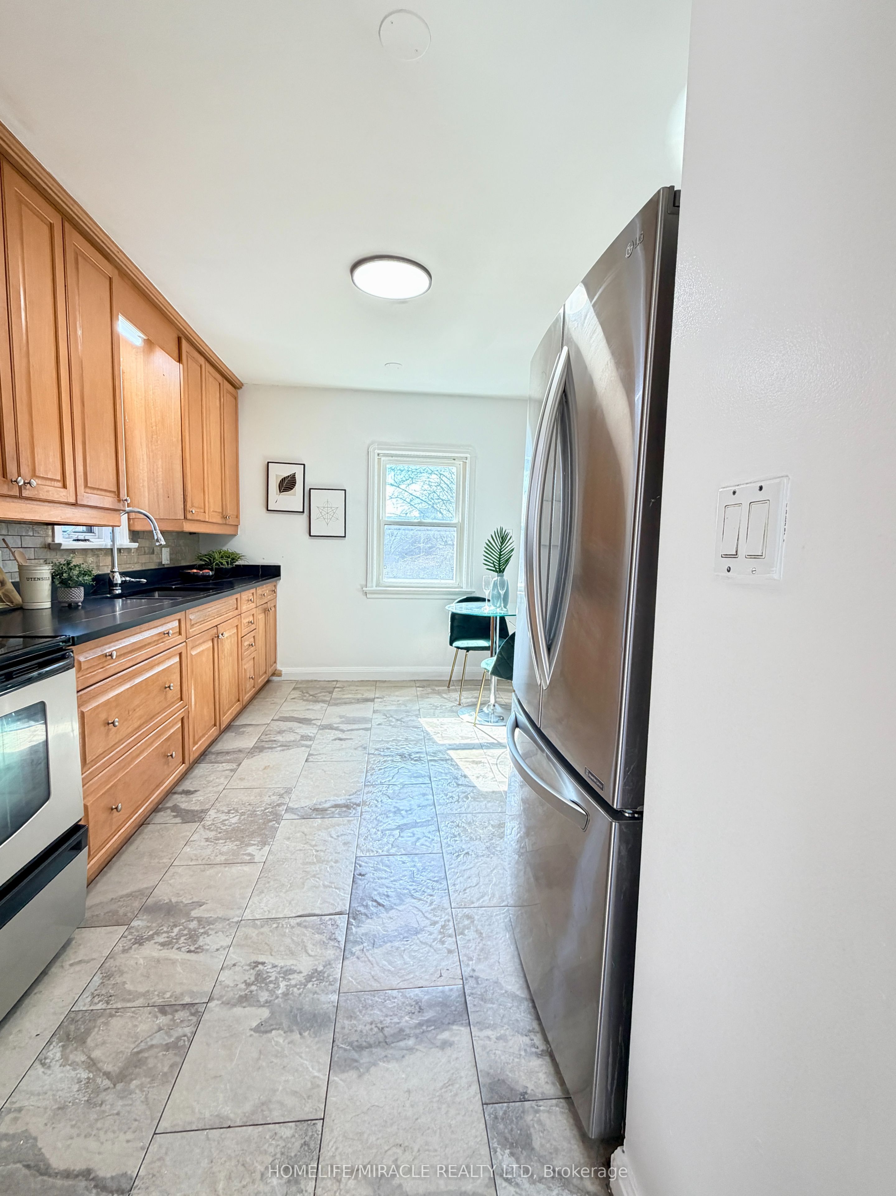12 Roselm Road, Toronto, ON, M1R 3Y6 photo 4