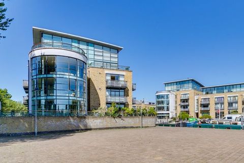 Point Wharf Lane, Brentford TW8