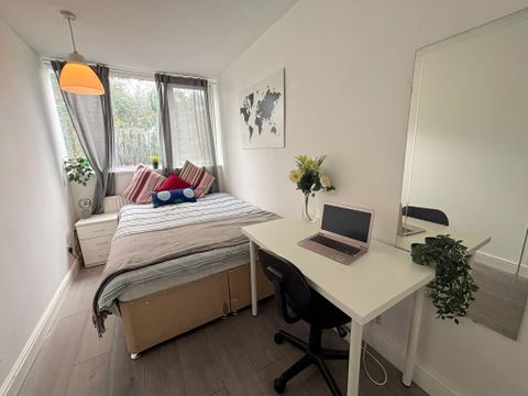 Claylands Road, London SW8, Room to rent