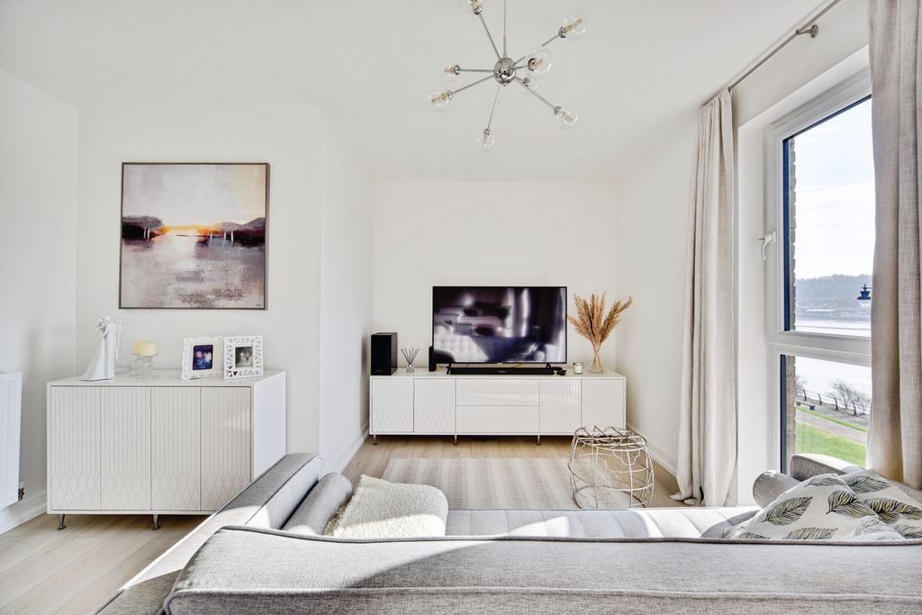 Additional image 4 of 2 bed flat for sale1 Knights Templar Way, Rochester ME2