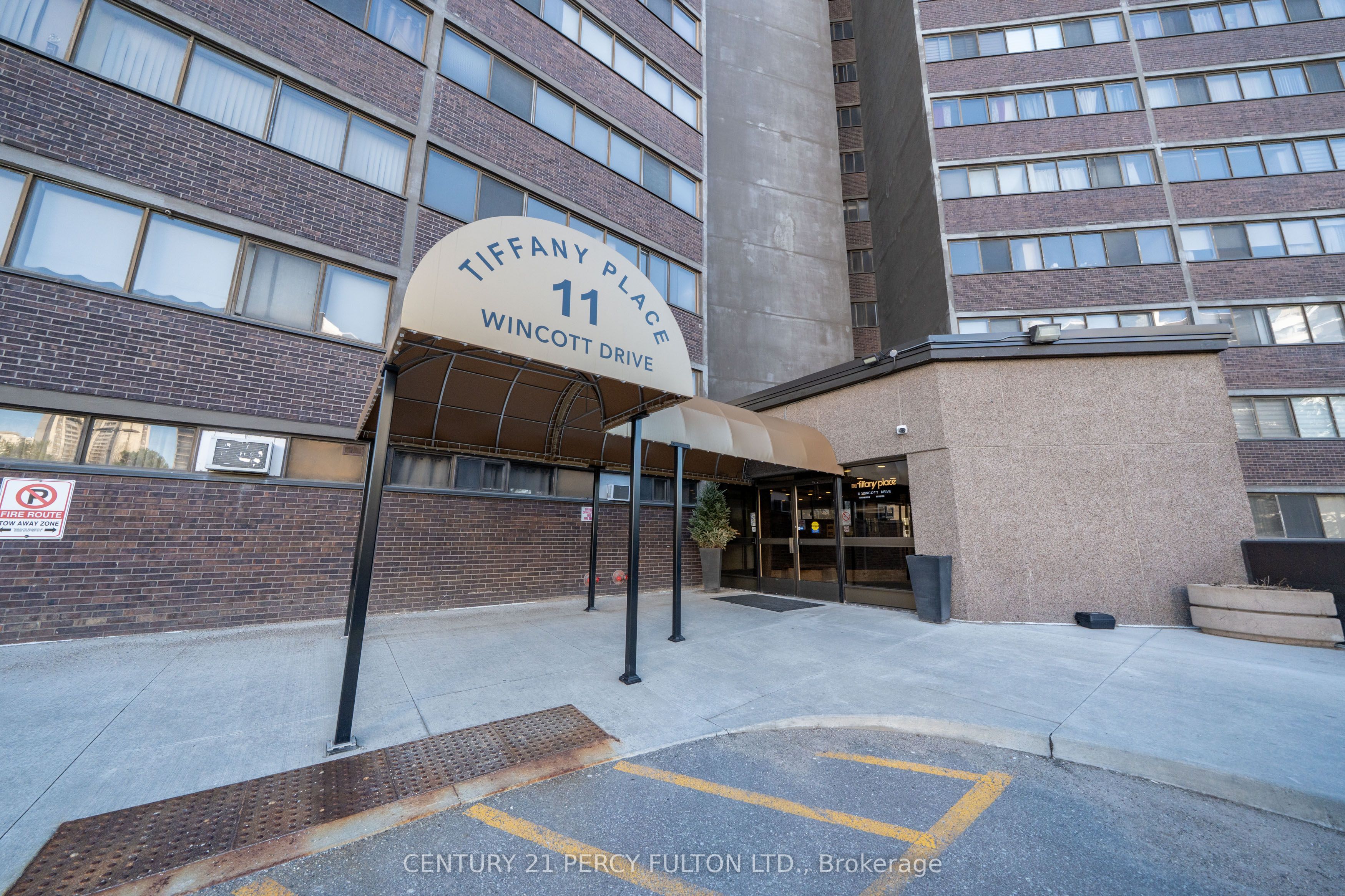 Additional image 4 of PH 12-11 Wincott Drive, Toronto, ON, M9R 2R9