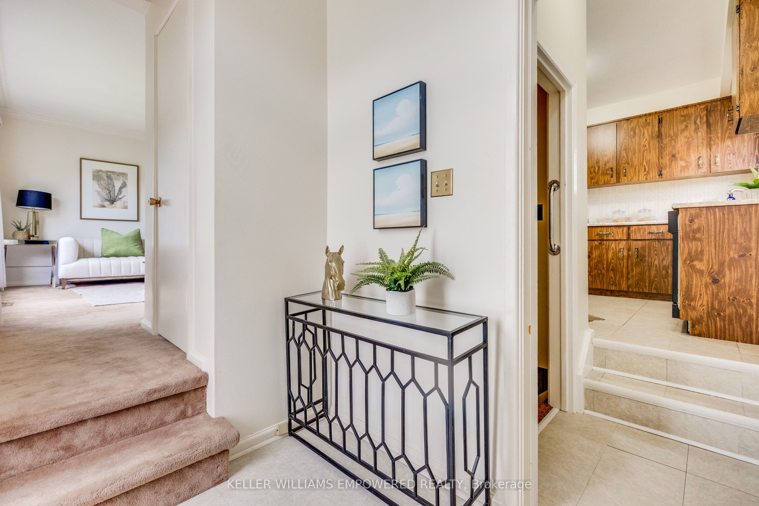 17 Checkendon Drive, Toronto, ON, M9W 2Y8 photo 4