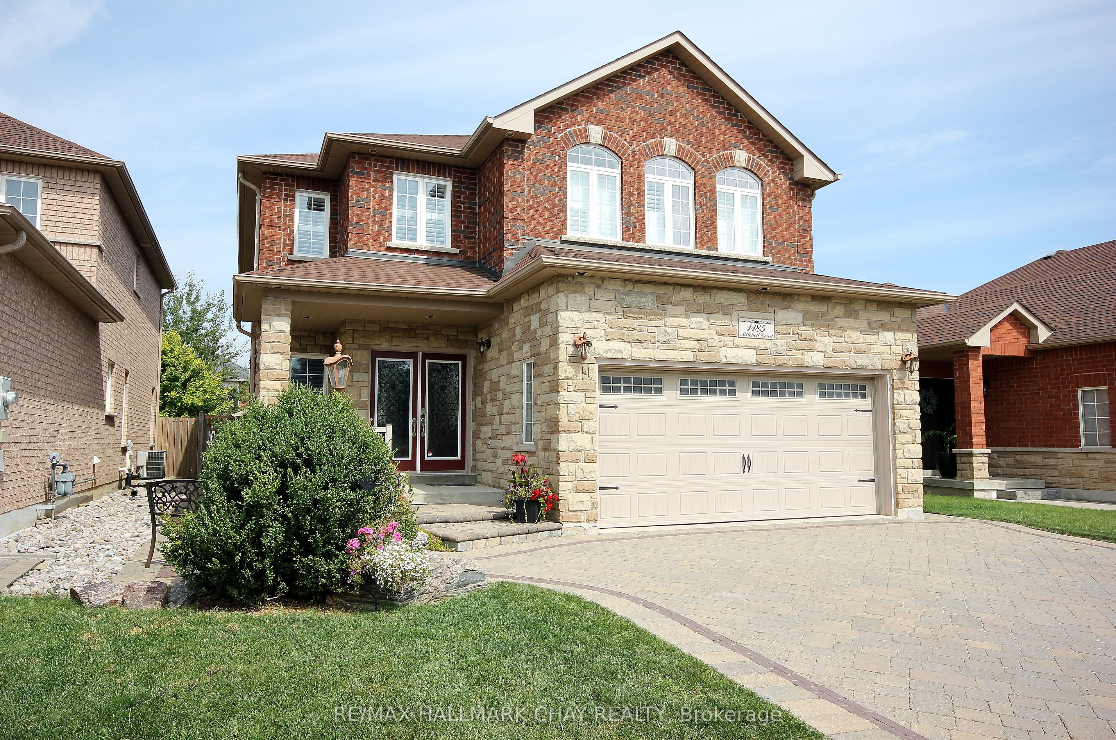 1185 Mitchell Court, Innisfil, ON, L9S 5A5